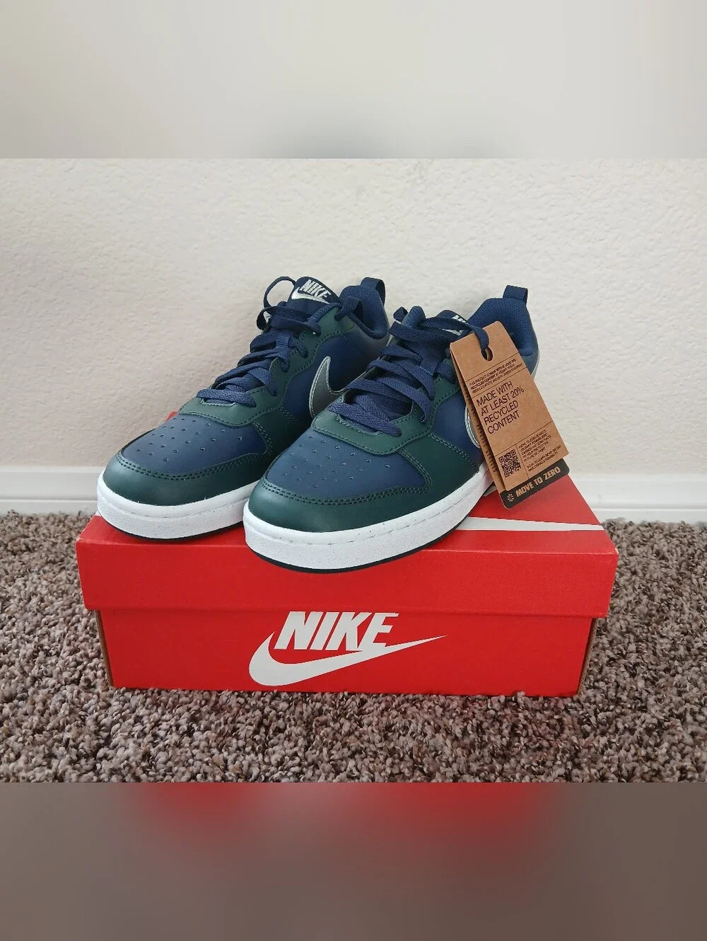 NIKE Court Borough Low Recraft